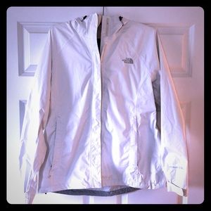 Real nice women’s North Face Jacket. White -Hood